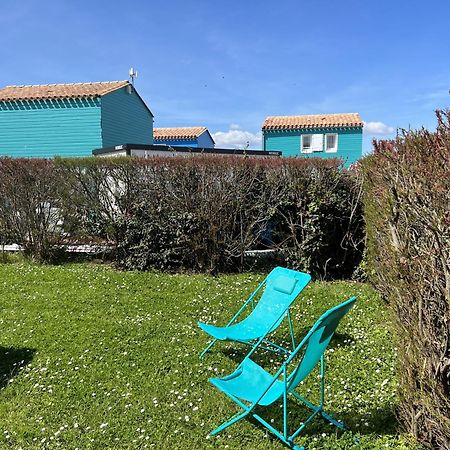 Maison Cosy Avec Piscine Partagee Le Chateau-d'Oleron Exterior photo